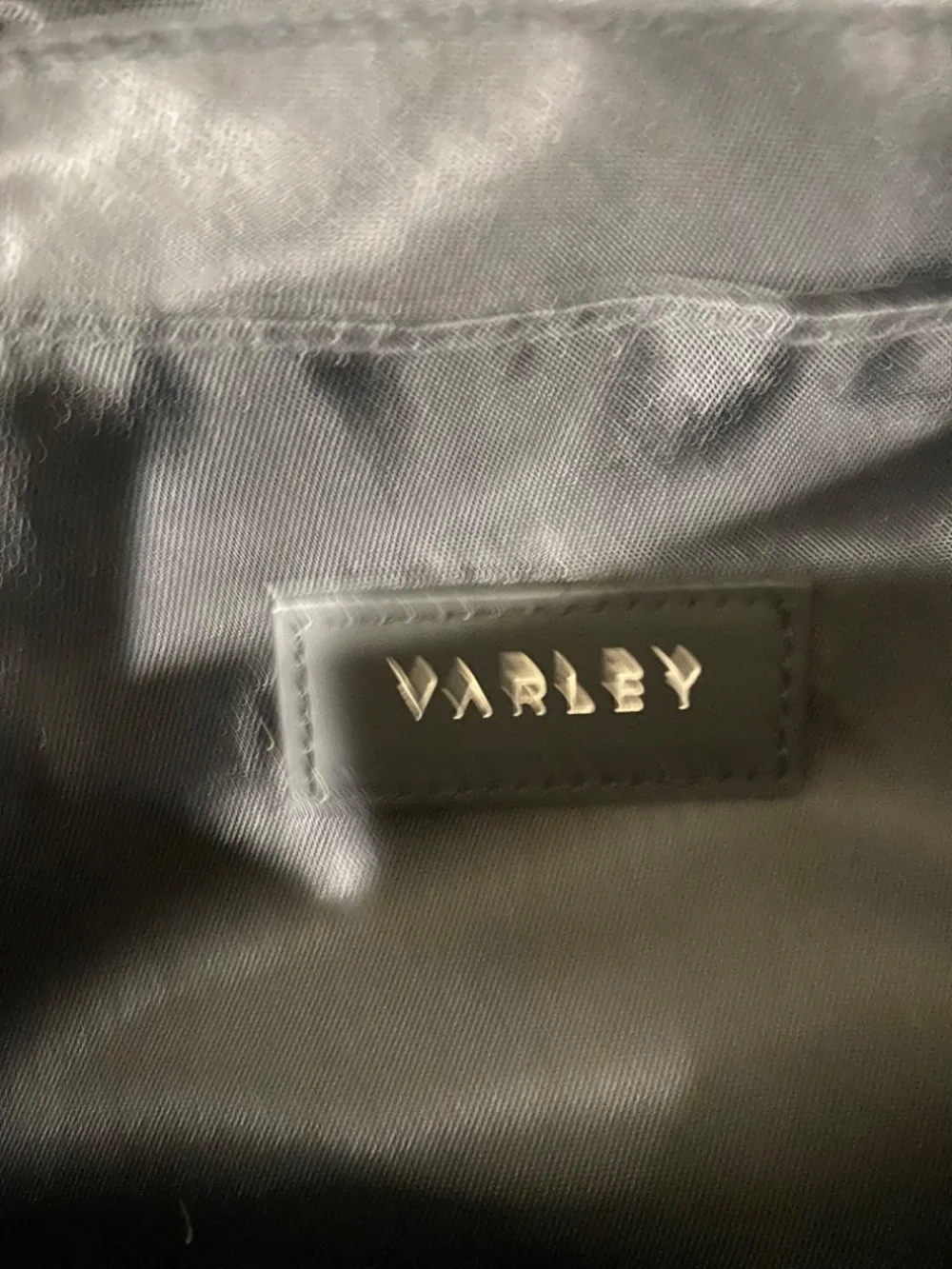 Varley belt bag - Picture 11 of 11